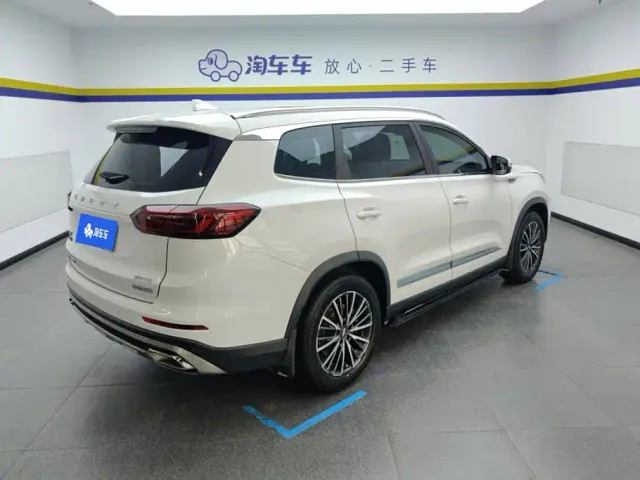 Chery Tiggo 8 PLUS — Фото автомобиля 3