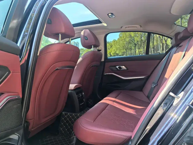 BMW 3 Series — Фото автомобиля 19
