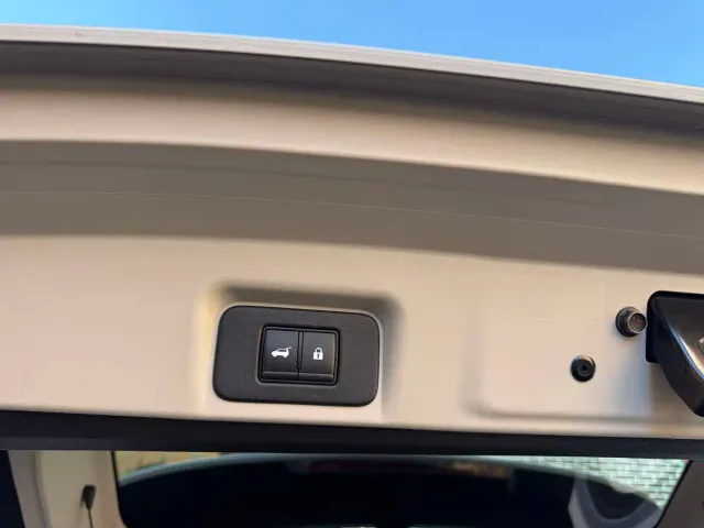 Nissan Ariya — Фото автомобиля 15