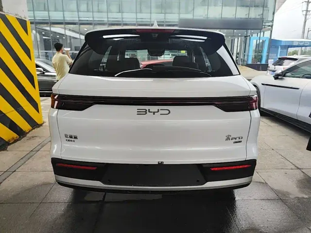BYD Song Pro — Фото автомобиля 5
