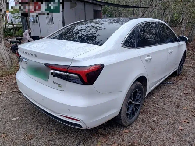 Roewe i6 MAX EV — Фото автомобиля 6