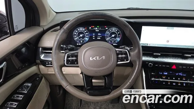Kia Carnival Generation 4 — Фото автомобиля 18