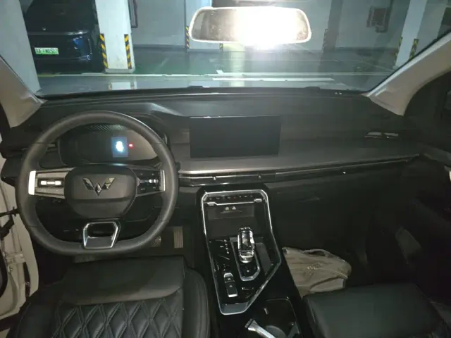Wuling Asta — Фото автомобиля 5