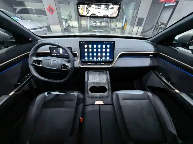 Dongfeng eπ 008 — Фото автомобиля 9