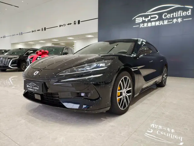 Фотография автомобиля — Denza Z9GT