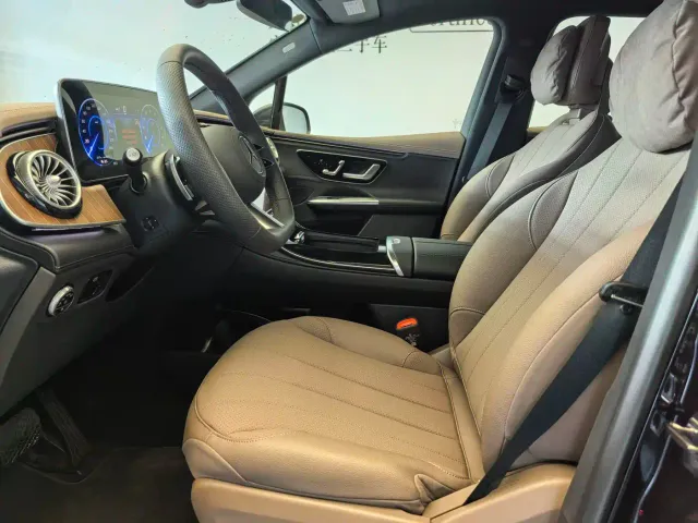 Mercedes-Benz EQE SUV — Фото автомобиля 6