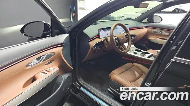 Genesis GV70 2.5T Бензин AWD — Фото автомобиля 9