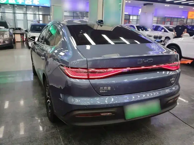 BYD Seal 05 DM-i — Фото автомобиля 4
