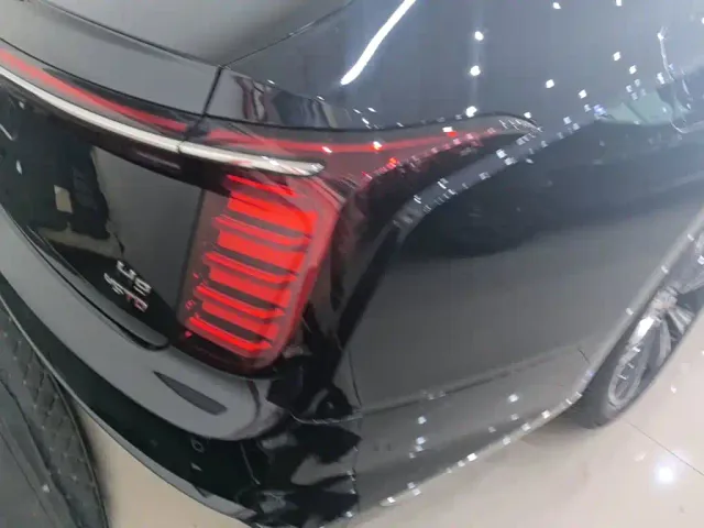 Hongqi H9 — Фото автомобиля 7