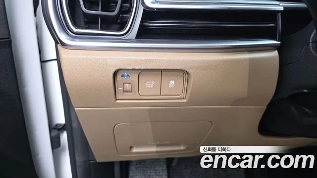 Kia Sorento Новый Sorento 4 поколение Бензин 2.5T 2WD — Фото автомобиля 27