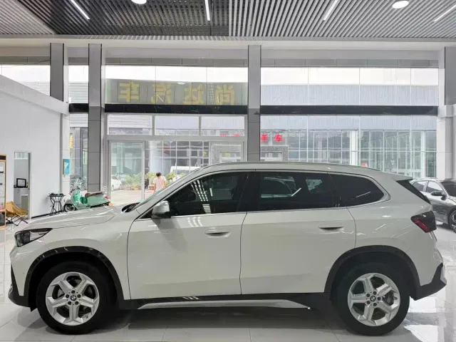 BMW X1 — Фото автомобиля 3