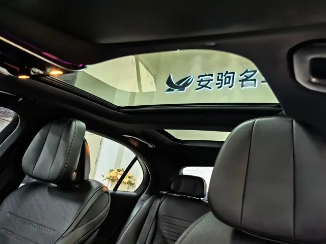 Mercedes-Benz C-Class — Фото автомобиля 18