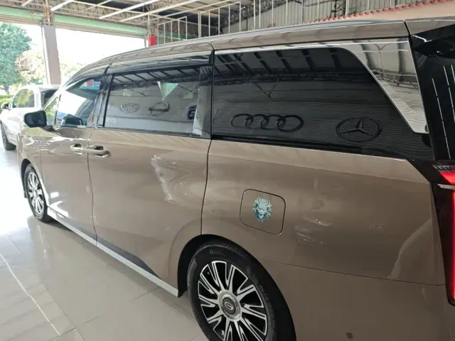 GAC Trumpchi E9 — Фото автомобиля 4