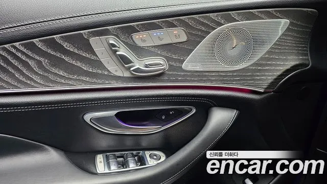 Mercedes-Benz CLS-Class — Фото автомобиля 17