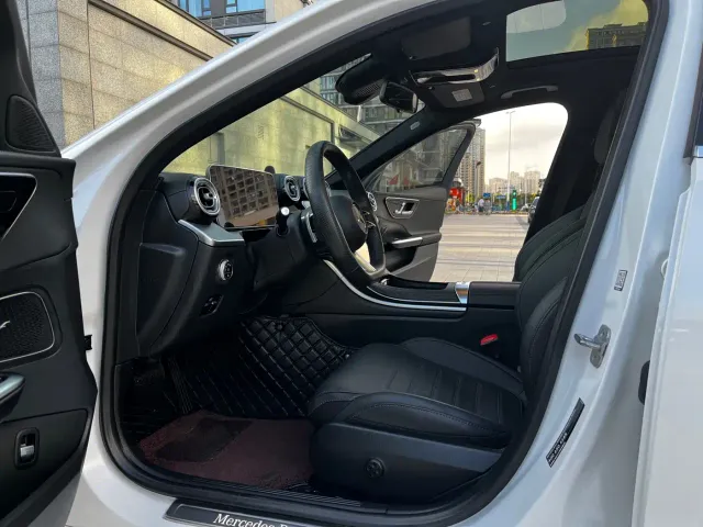 Mercedes-Benz C-Class — Фото автомобиля 4