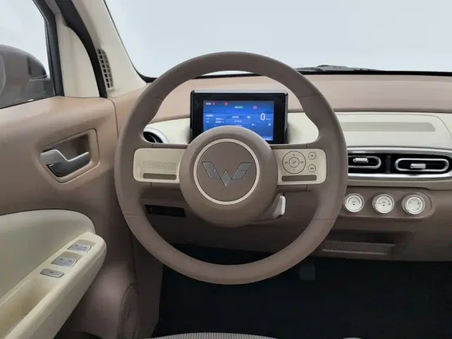 Wuling Hongguang Mini EV — Фото автомобиля 11
