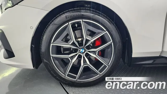 BMW 5-Series — Фото автомобиля 5