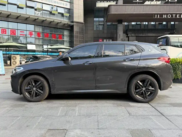BMW X2 — Фото автомобиля 3