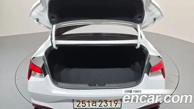 Hyundai Avante CN7 — Фото автомобиля 21