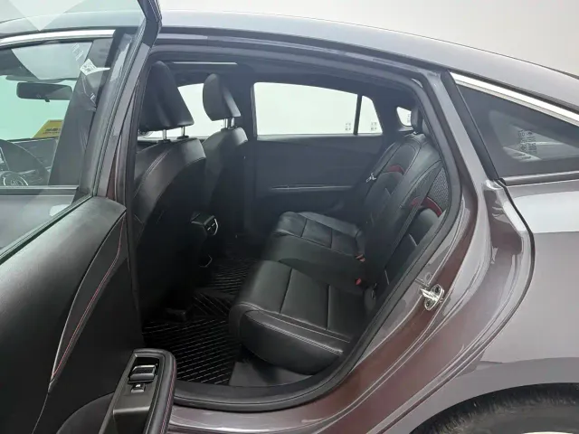 MG MG5 2025 300TGI Global Flagship — Фото автомобиля 12