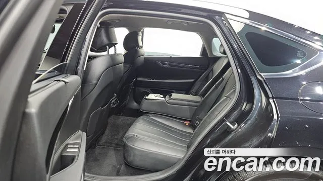 Genesis G80 Бензин 2.5 турбо AWD — Фото автомобиля 12