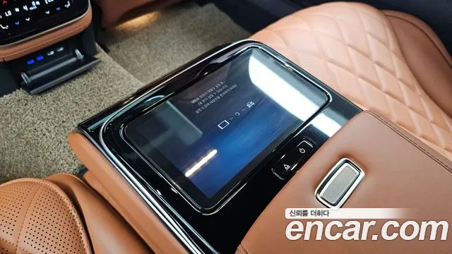 Mercedes-Benz S-Class — Фото автомобиля 16