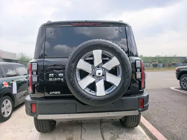 BAIC BJ40 — Фото автомобиля 5