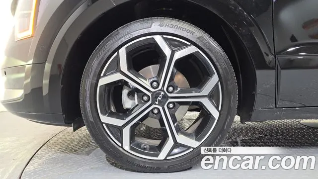 Kia Niro The All New Niro Signature — Фото автомобиля 5