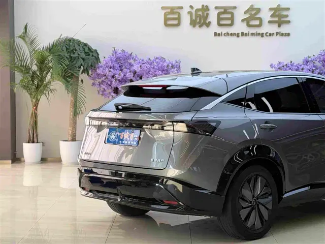 Nissan Ariya — Фото автомобиля 6