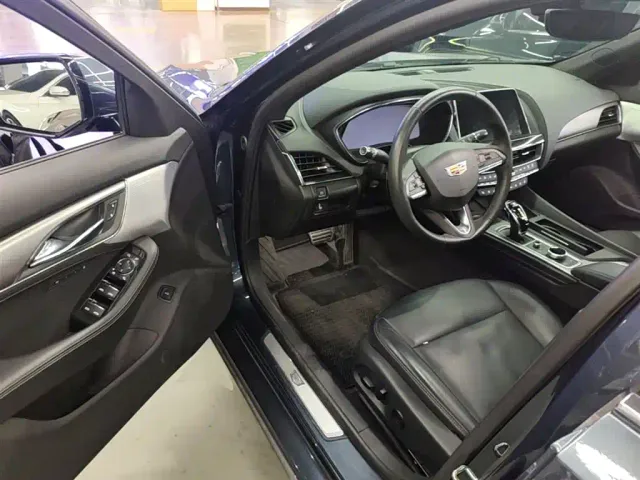 Cadillac CT5 — Фото автомобиля 15