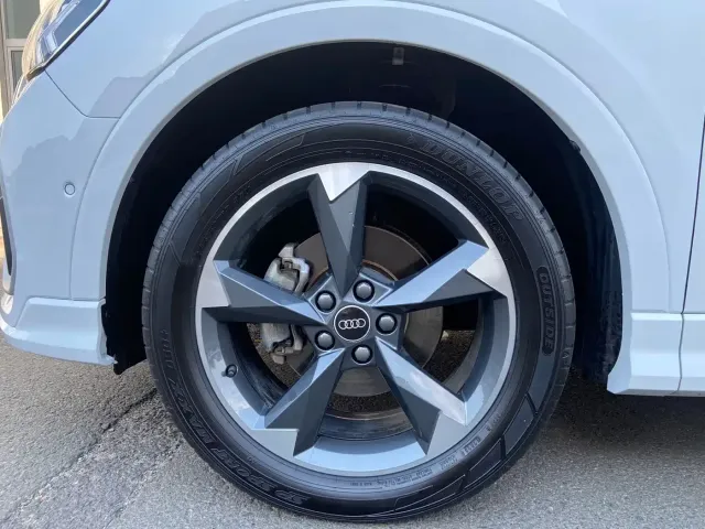 Audi Q3 — Фото автомобиля 16
