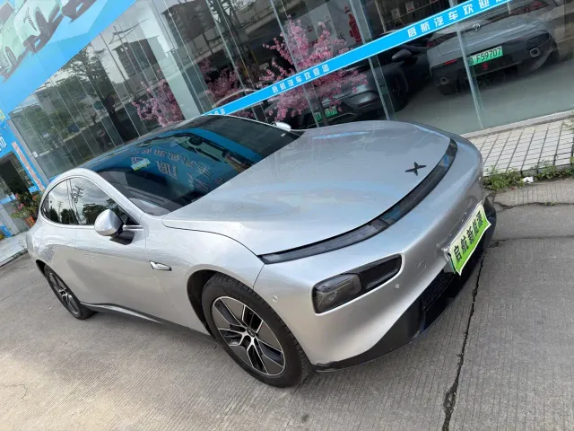 Xpeng P7 — Фото автомобиля 3