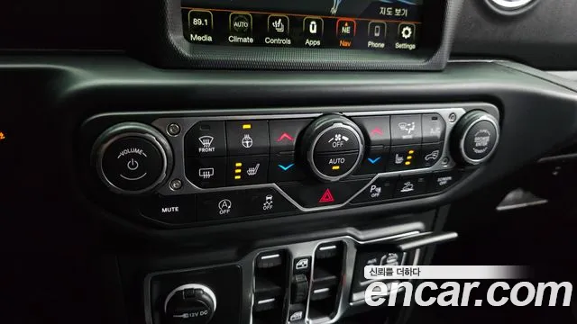 Jeep Wrangler Wrangler (JL) — Фото автомобиля 19