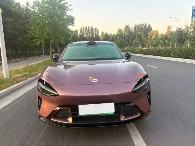 Xiaomi YU7 — Фото автомобиля 2