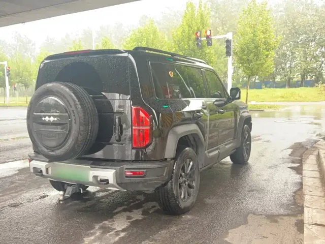 BYD FangChengBao Leopard 5 — Фото автомобиля 9