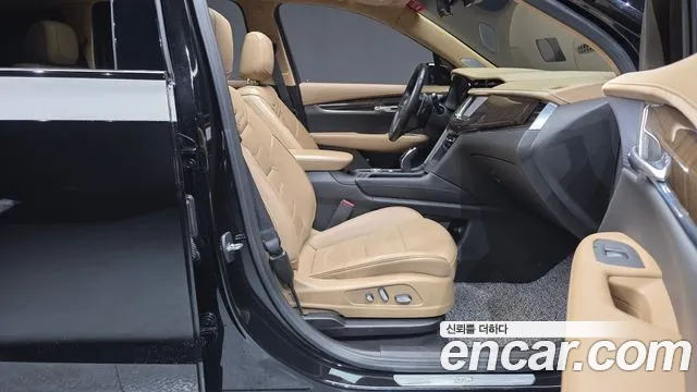 Cadillac XT6 — Фото автомобиля 18