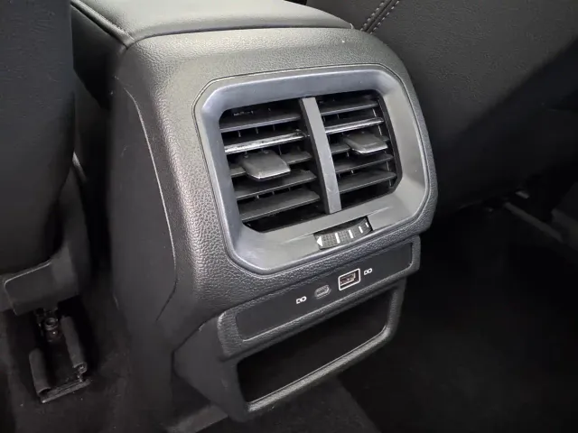 Volkswagen Tharu — Фото автомобиля 13