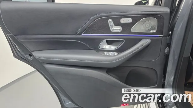 Mercedes-Benz GLS-Class — Фото автомобиля 19