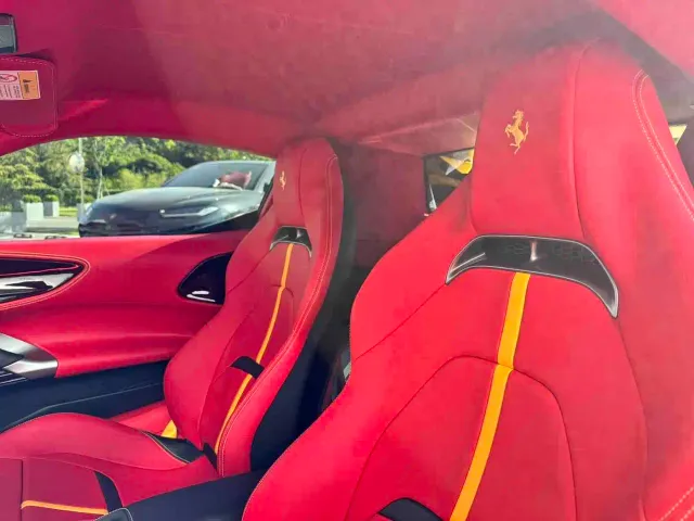 Ferrari SF90 — Фото автомобиля 10
