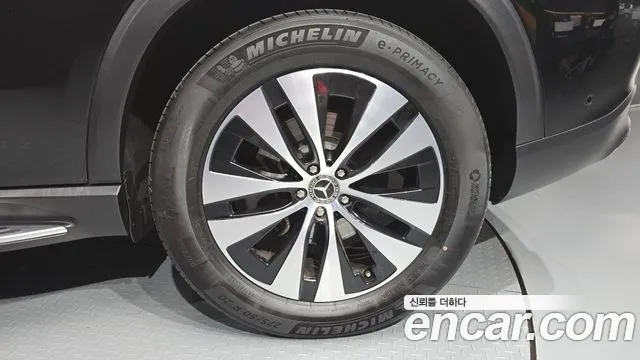 Mercedes-Benz GLE-Class — Фото автомобиля 5