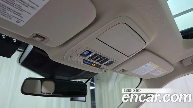 Ford Explorer — Фото автомобиля 24