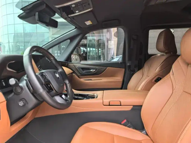 Toyota Vellfire — Фото автомобиля 7