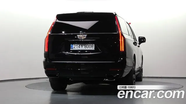 Cadillac Escalade — Фото автомобиля 4