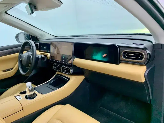 Leapmotor C11 — Фото автомобиля 18