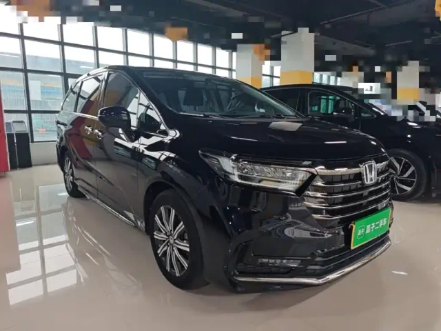 Honda Odyssey — Фото автомобиля 3