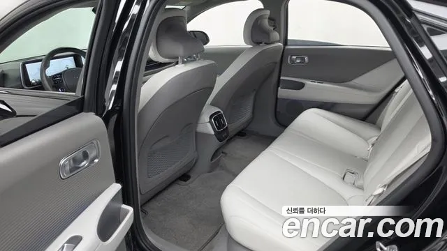 Hyundai Ioniq 6 — Фото автомобиля 16