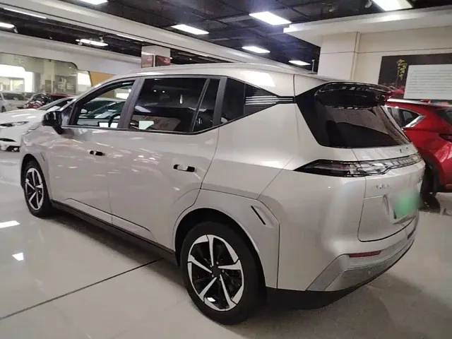 GAC Aion Y — Фото автомобиля 4