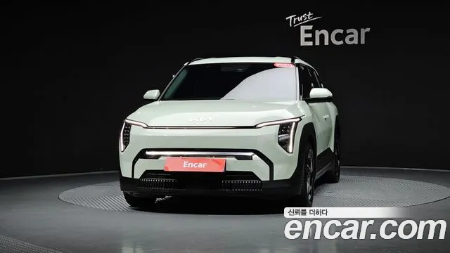 Kia EV3 — Фото автомобиля 2