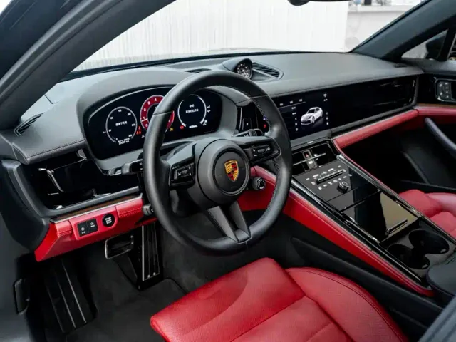 Porsche Panamera — Фото автомобиля 27