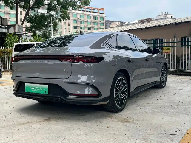 BYD Han — Фото автомобиля 9